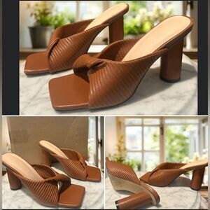 Gorgeous Twist Mule Slide Ribbed Heel Slip-on Square Toe Size 37